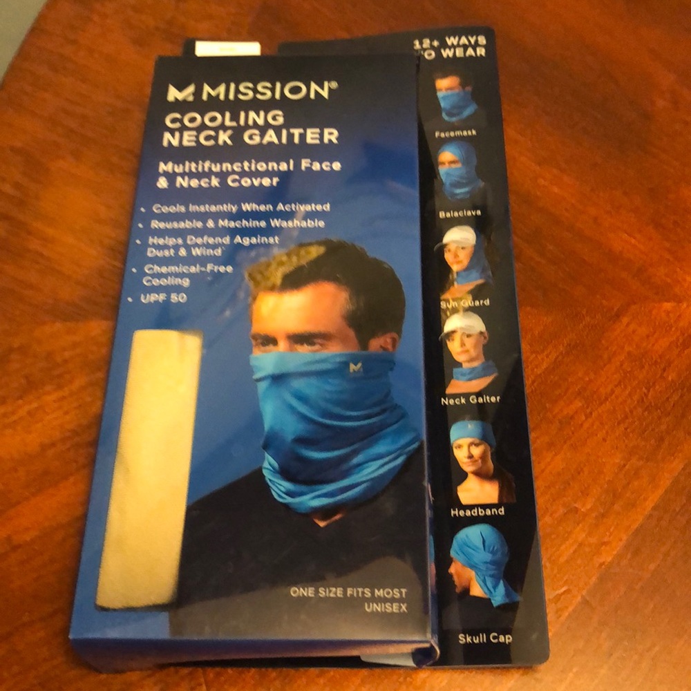Mission Cooling Neck Gaiter